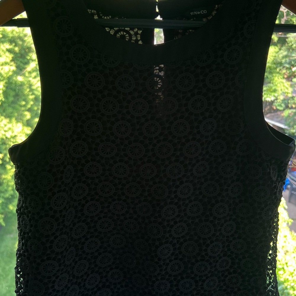 RW&CO Black Sleeveless Tank Top